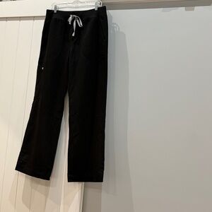 NWOT Womens FIGS Scrub Pants, Black Large with subtle tuxedo detail